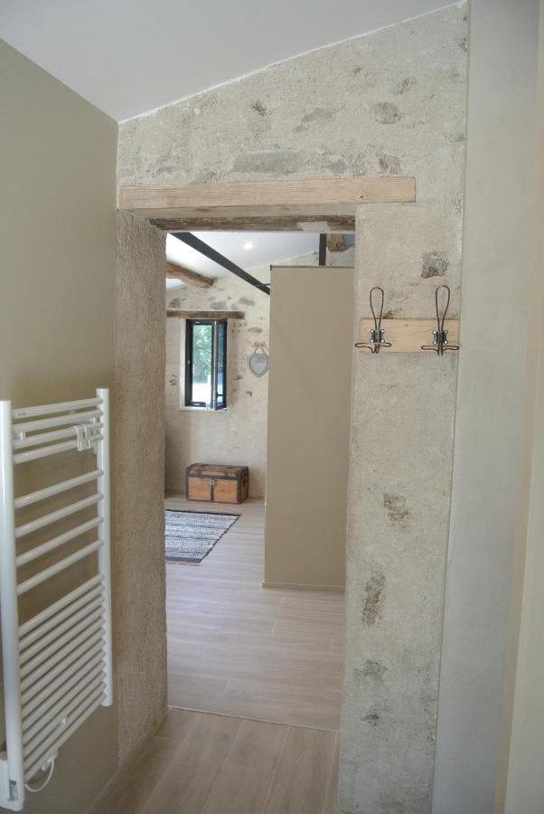Les Epis Du Vent Bed & Breakfast Adilly ภายนอก รูปภาพ